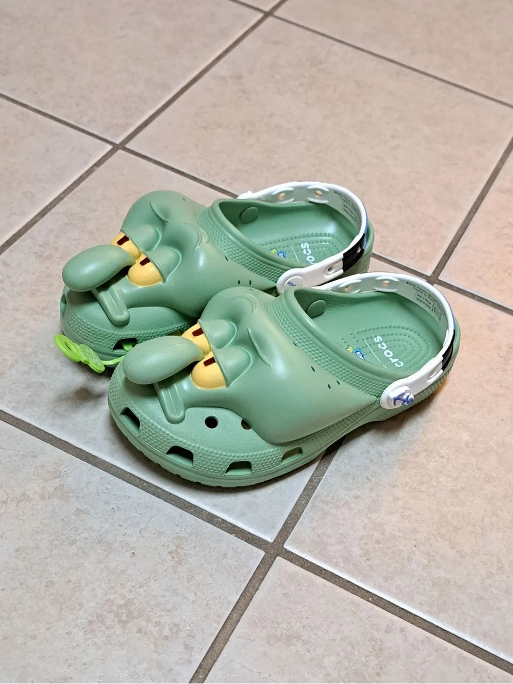 Crocs - SpongeBob SquarePants x Classic Clog 'Squidward' - Women's size 8